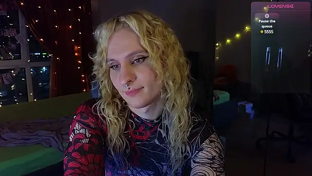 Lori Myaf online show from 02/22/25, 05:46