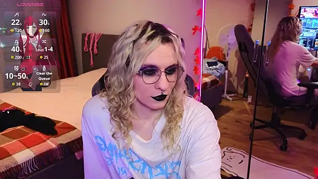 Lori Myaf online show from 11/06/25, 02:07