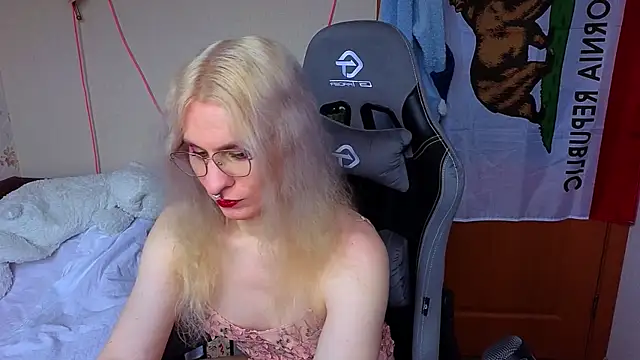 Lori Myaf online show from 03/19/26, 01:48