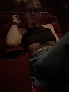 ItsDanniG online show from 03/22/26, 02:37