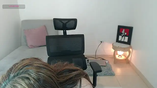 lilian prada online show from 02/24/25, 05:31