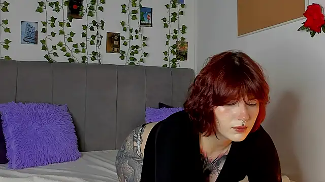 Snapshot of miss_Lizzy chatting on 07/10/26, 01:21 miss Lizzy online show from 07/10/26, 01:21