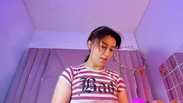 AngelaLinaresx69 online show from 04/30/26, 05:08