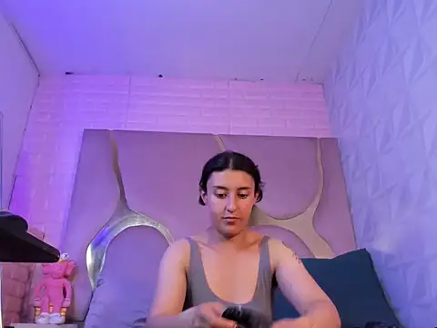 AngelaLinaresx69 online show from 05/22/26, 07:41