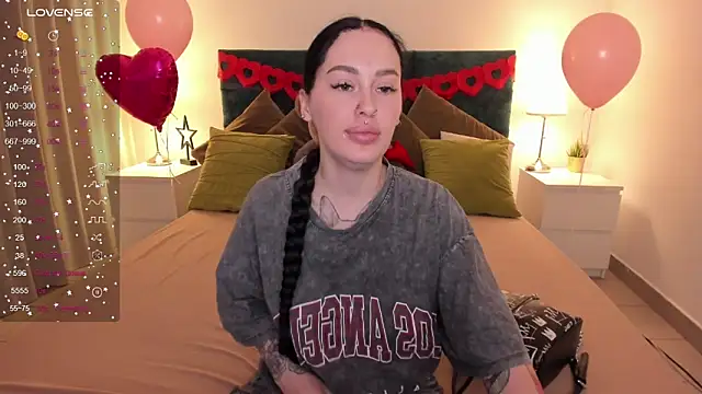 Snapshot of missAngellina chatting on 02/25/25, 11:00 missAngellina online show from 02/25/25, 11:00