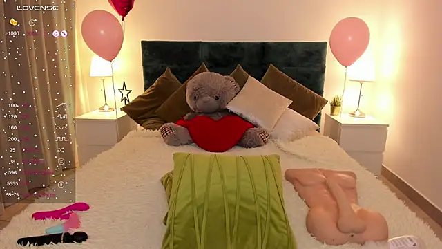 Snapshot of missAngellina chatting on 03/18/25, 01:43 missAngellina online show from 03/18/25, 01:43