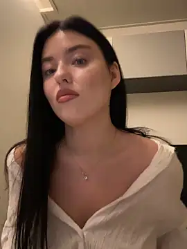 Snapshot of Angela_Fosterr chatting on 10/08/25, 04:26 Angela Fosterr online show from 10/08/25, 04:26