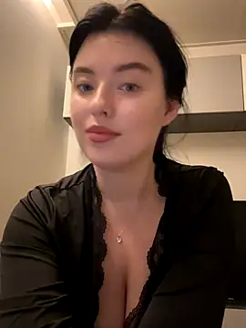 Snapshot of Angela_Fosterr chatting on 10/11/25, 04:38 Angela Fosterr online show from 10/11/25, 04:38