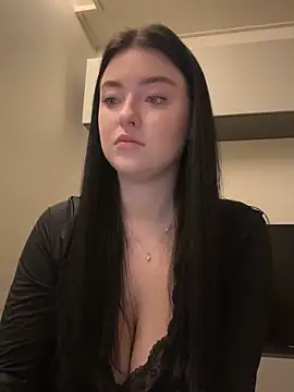 Snapshot of Angela_Fosterr chatting on 10/28/25, 01:58 Angela Fosterr online show from 10/28/25, 01:58