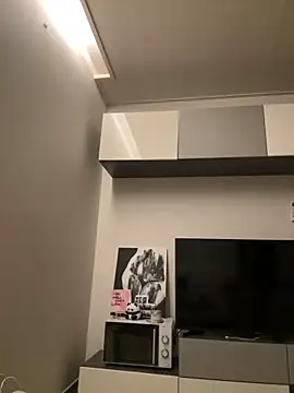 Angela Fosterr online show from 12/04/25, 07:11