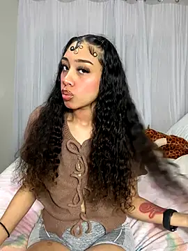 Snapshot of badbaby187 chatting on 10/24/25, 03:08 badbaby187 online show from 10/24/25, 03:08