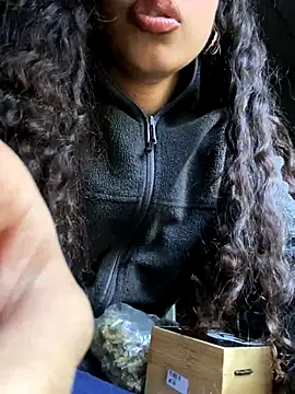 Snapshot of badbaby187 chatting on 10/30/25, 02:07 badbaby187 online show from 10/30/25, 02:07