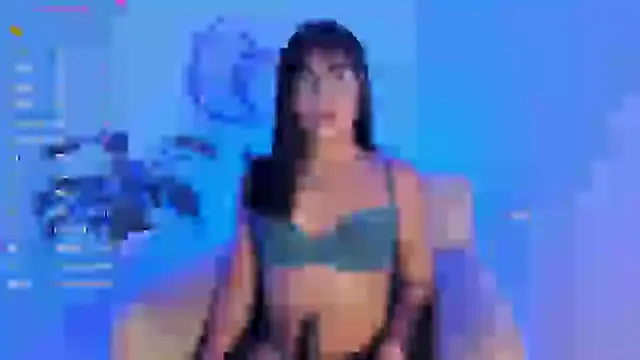 Snapshot of dahnia- chatting on 01/22/25, 03:31 dahnia- online show from 01/22/25, 03:31