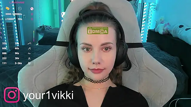 Snapshot of Vikki_Cheese chatting on 02/17/25, 06:15 Vikki Cheese online show from 02/17/25, 06:15