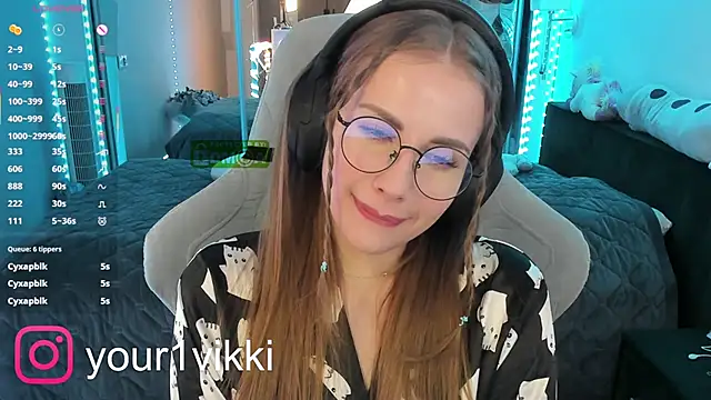 Snapshot of Vikki_Cheese chatting on 02/20/25, 09:31 Vikki Cheese online show from 02/20/25, 09:31