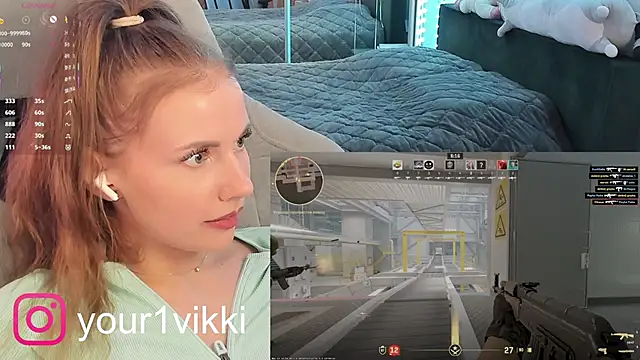 Snapshot of Vikki_Cheese chatting on 03/17/25, 01:35 Vikki Cheese online show from 03/17/25, 01:35