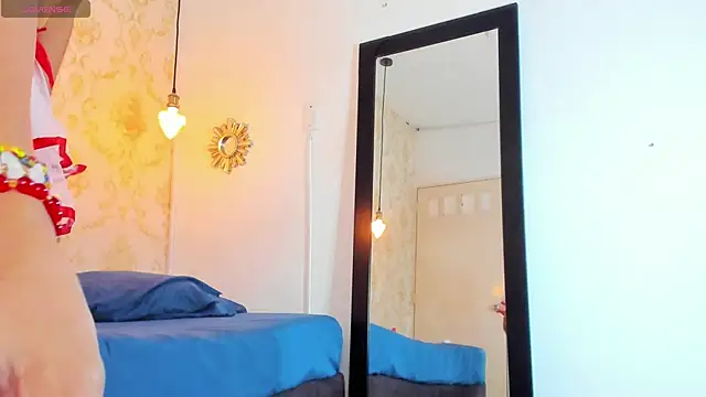 BRITANY WELLS  online show from 10/31/25, 12:06