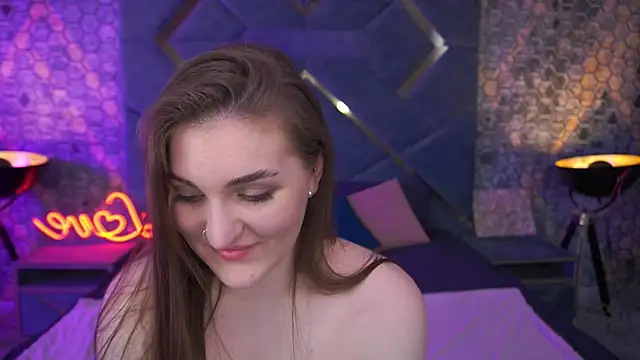 EmmyCharmm online show from 03/26/26, 07:03