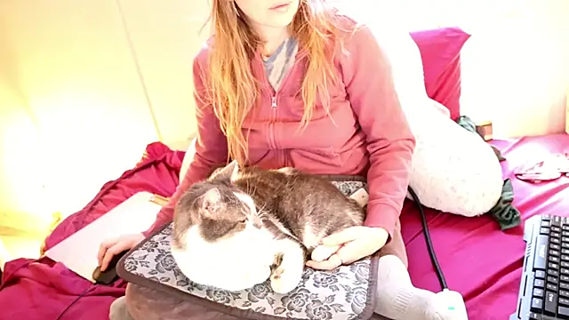 xxpixeyxx online show from 12/15/25, 02:43