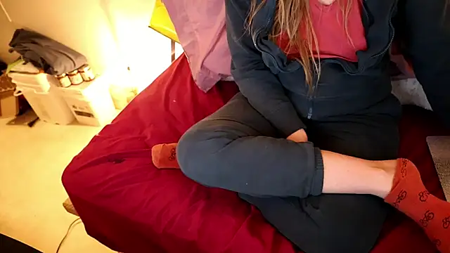 xxpixeyxx online show from 02/13/26, 11:50