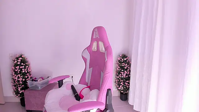 keissy rincon  online show from 12/21/25, 08:49