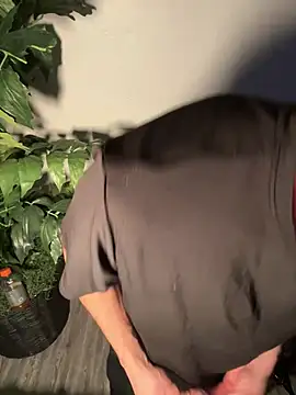 demonslayerr999 online show from 02/26/25, 04:47