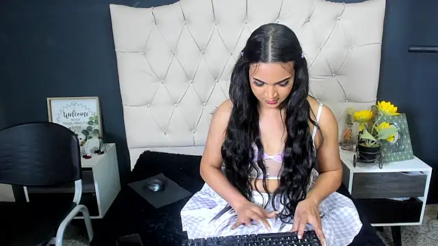 Andrys  online show from 02/17/25, 04:26