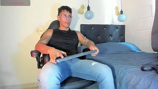 FuckHardlove online show from 12/19/24, 06:34