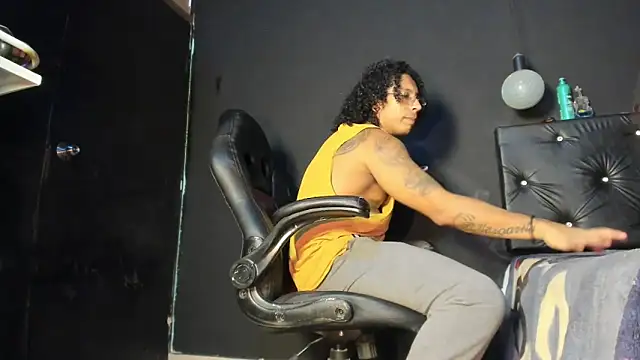 FuckHardlove online show from 06/17/26, 03:42