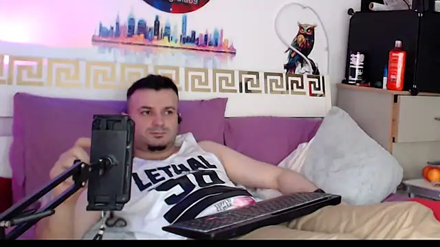 Snapshot of erotico69xxx chatting on 04/20/26, 01:14 erotico69xxx online show from 04/20/26, 01:14
