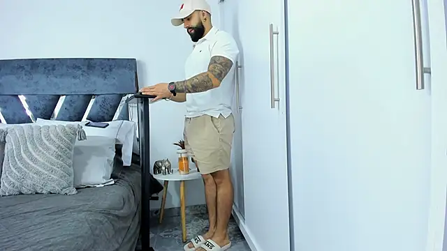 Zack Froone online show from 12/05/25, 12:14