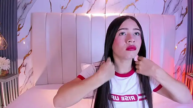 SaraRiley online show from 04/16/26, 10:45