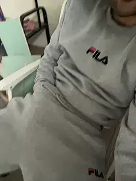 Snapshot of athenphysics chatting on 01/05/25, 01:15 athenphysics online show from 01/05/25, 01:15