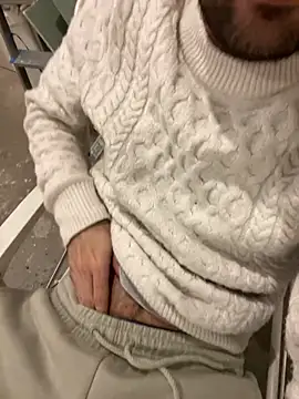 Snapshot of athenphysics chatting on 01/15/25, 09:09 athenphysics online show from 01/15/25, 09:09