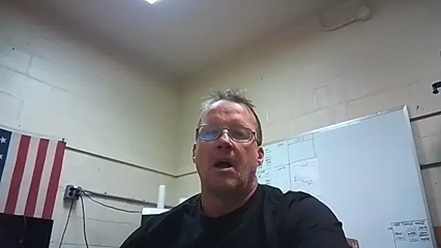 Cockrub1 online show from 12/04/25, 07:33