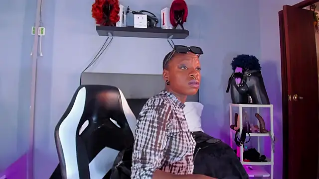 Snapshot of Coco_Kiss chatting on 02/18/26, 07:10 Coco Kiss online show from 02/18/26, 07:10