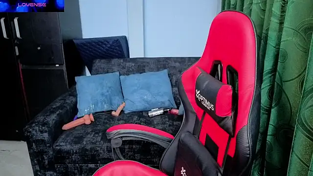 charlotee lovee69 online show from 03/14/26, 02:17