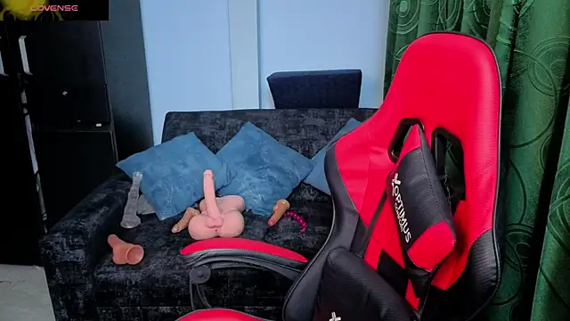 charlotee lovee69 online show from 04/09/26, 06:19