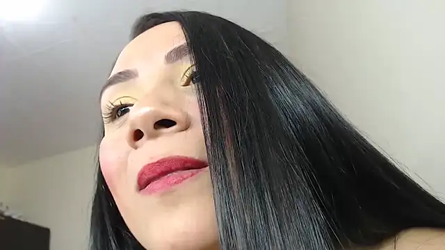 Snapshot of celeste_2023 chatting on 12/14/24, 06:35 celeste 2023 online show from 12/14/24, 06:35