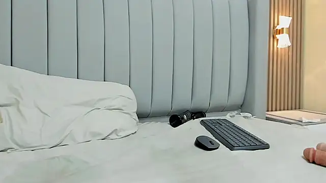 MILEY JOAS2 online show from 03/01/25, 02:04