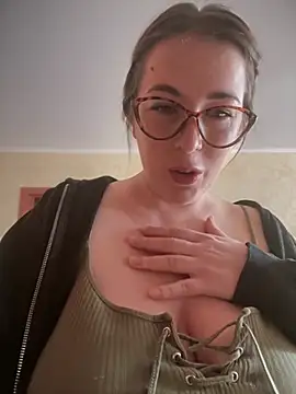 MommmyYummy online show from 03/14/25, 09:14