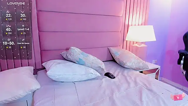 Snapshot of andrea_alvarz chatting on 02/14/25, 08:21 andrea alvarz online show from 02/14/25, 08:21