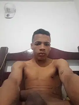 Snapshot of Camilo19 chatting on 03/13/25, 03:50 Camilo19 online show from 03/13/25, 03:50