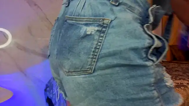 CandyQueenGold online show from 04/07/26, 07:03