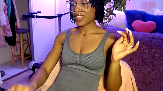 Snapshot of CocoSage chatting on 12/17/25, 11:11 CocoSage online show from 12/17/25, 11:11