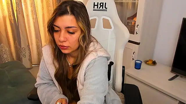 EveEvian online show from 01/19/25, 09:11