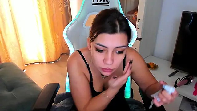 EveEvian online show from 02/21/25, 11:11