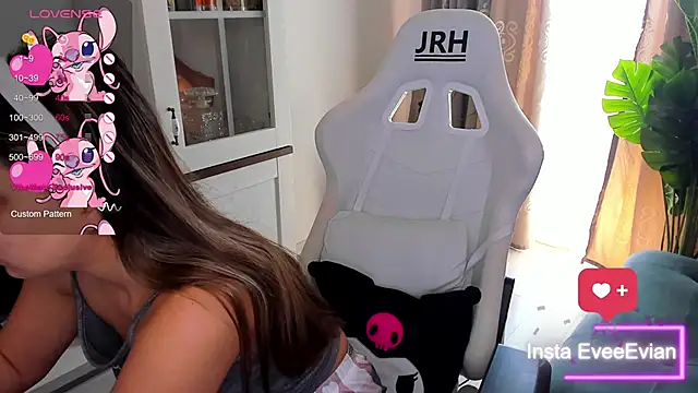 EveEvian online show from 03/10/25, 10:15