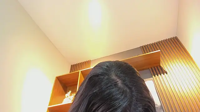 Alahia Rodriguez online show from 01/14/26, 07:41