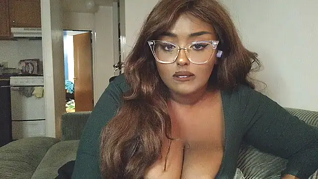 SiminFox online show from 10/24/25, 11:34